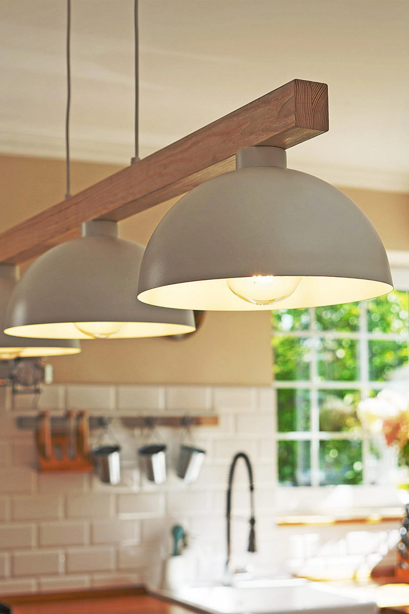   
                        
                        Люстра TK LIGHTING (Польша) 51489    
                         В стиле Модерн, Скандинавский.  
                        Тип источника света: светодиодная лампа, сменная.                         Форма: Прямоугольник.                         Цвета плафонов и подвесок: Белый.                         Материал: Металл.                          фото 7