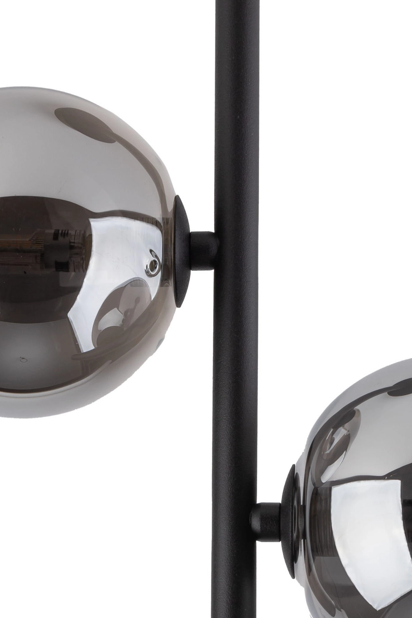   
                        
                        Люстра TK LIGHTING (Польша) 51585    
                         В стиле Хай-тек.  
                        Тип источника света: светодиодная лампа, сменная.                         Форма: Прямоугольник.                         Цвета плафонов и подвесок: Серый.                         Материал: Стекло.                          фото 2