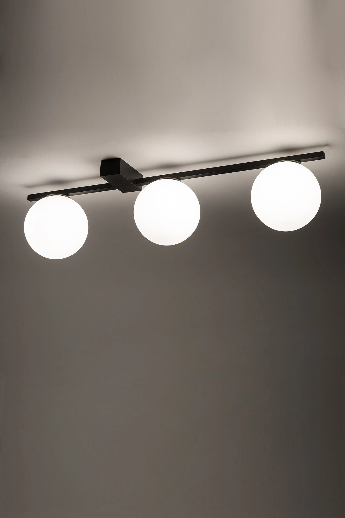 Світильник стельовий NOWODVORSKI (Польща) 51860    
                         У стилі Модерн.  
                        Тип джерела світла: світлодіодна лампа, змінна.                         Форма: Прямокутник.                         Кольори плафонів і підвісок: Білий.                         Матеріал: Скло.                          фото 5