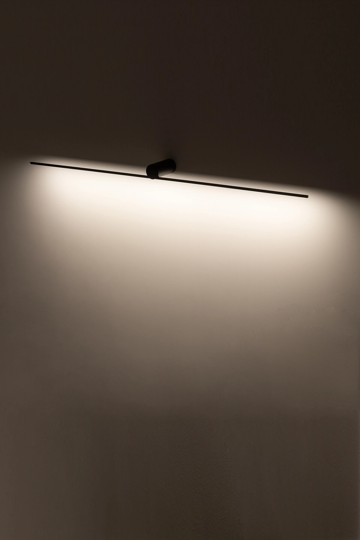  
                        
                        Подсветка для картин NOWODVORSKI (Польша) 52375    
                         в стиле Хай-тек.  
                        Тип источника света: встроенный led-модуль, несъемный.                                                 Цвета плафонов и подвесок: Черный, Белый.                         Материал: Металл, Пластик.                          фото 6
