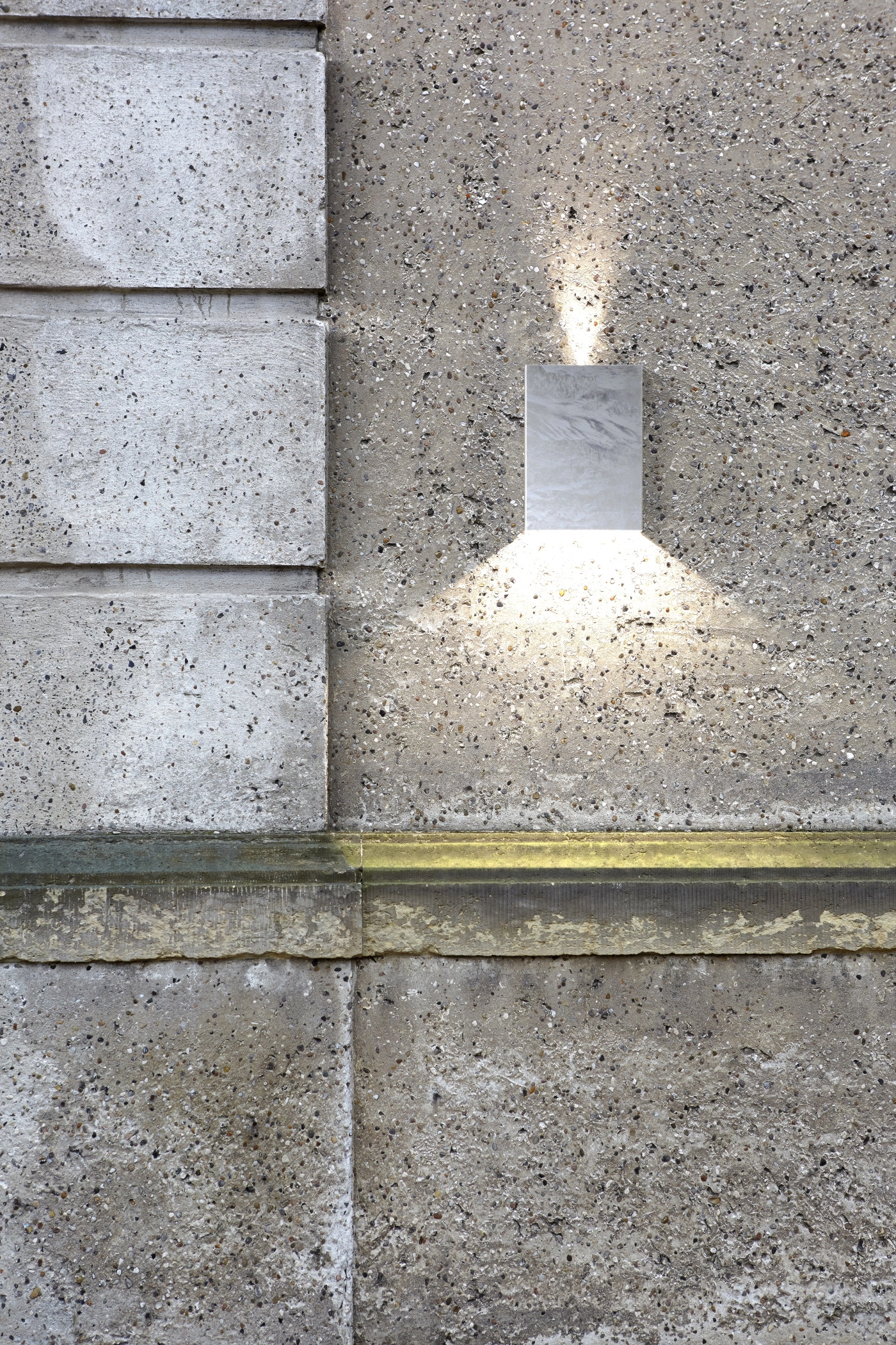   
                        
                        Світильник вуличний NORDLUX (Данія) 52699    
                         у стилі Хай-тек.  
                        Тип джерела світла: вбудований led-модуль, незмінний.                                                 Кольори плафонів і підвісок: Сірий, Прозорий.                         Матеріал: Метал, Скло.                          фото 7