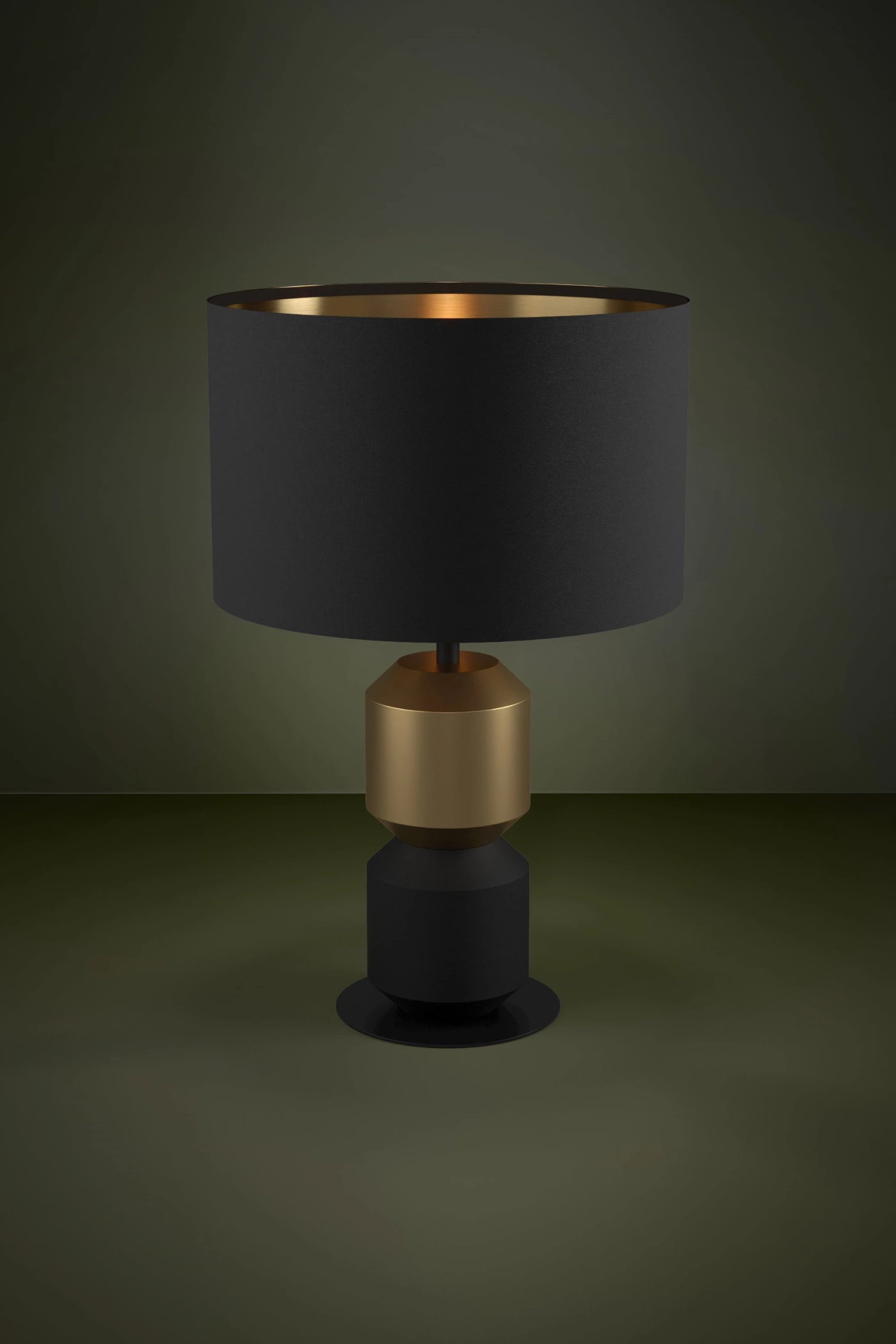   
                        Настільна лампа EGLO (Австрія) 53915    
                         у стилі Лофт.  
                        Тип джерела світла: cвітлодіодні led, енергозберігаючі, розжарювання.                                                 Кольори плафонів і підвісок: Чорний, Жовтий.                         Матеріал: Тканина.                          фото 2
