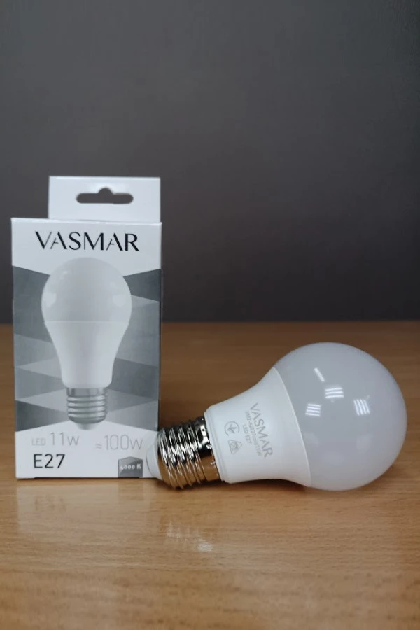   
                        
                        Лампа VASMAR (Україна) 53985    
                        .  
                                                                                                Матеріал: Пластик.                          фото 2