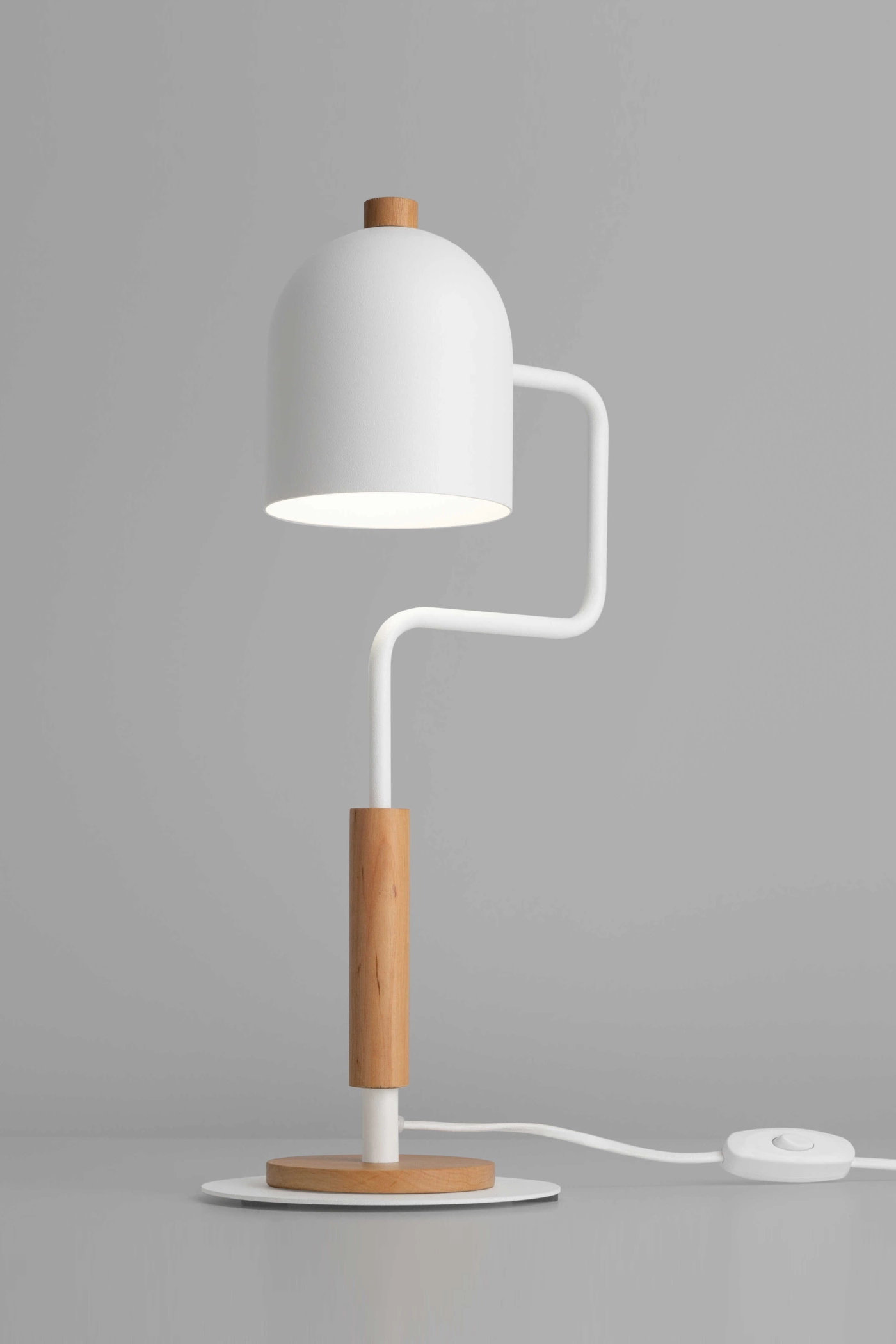  
                        
                        Настільна лампа NB LIGHT (Україна) 54291    
                         у стилі Скандинавський.  
                        Тип джерела світла: світлодіодна лампа, змінна.                                                 Кольори плафонів і підвісок: Білий.                         Матеріал: Метал.                          фото 5