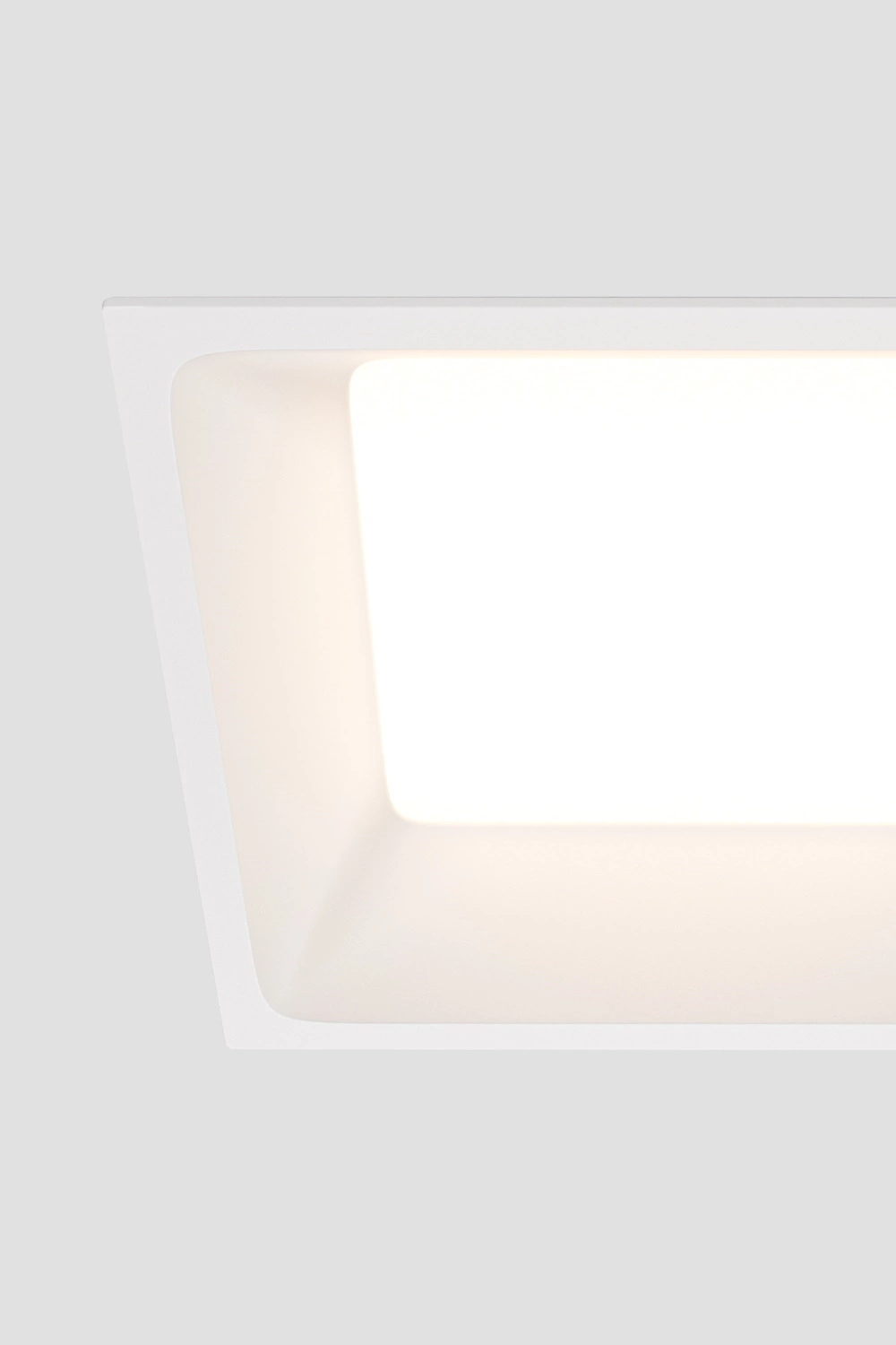  
                        
                        Точковий світильник VASMAR (Україна) 54993    
                         у стилі Хай-тек.  
                        Тип джерела світла: вбудований led-модуль, незмінний.                         Форма: Квадрат.                         Кольори плафонів і підвісок: Білий.                         Матеріал: Алюміній, Акрил.                          фото 3