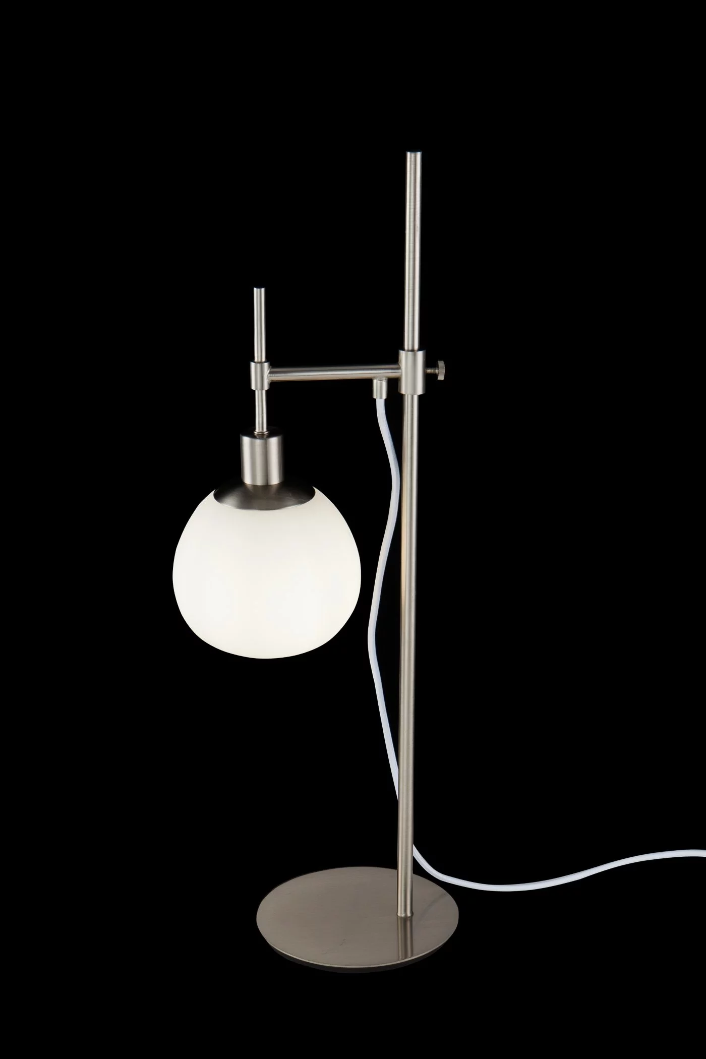   
                        
                        Настольная лампа VASMAR (Украина) 55147    
                         в стиле Модерн.  
                        Тип источника света: светодиодная лампа, сменная.                                                 Цвета плафонов и подвесок: Белый.                         Материал: Стекло.                          фото 2
