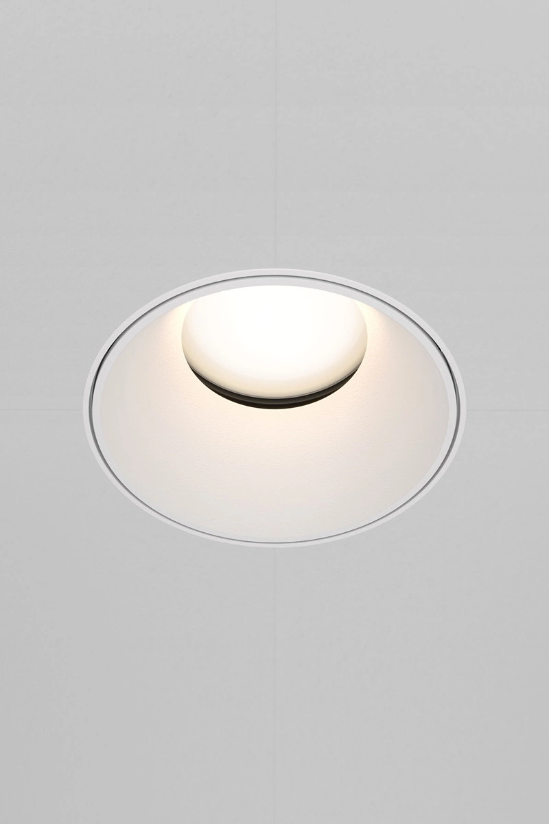   
                        
                        Точковий світильник VASMAR (Україна) 55766    
                         у стилі Хай-тек.  
                        Тип джерела світла: світлодіодна лампа, змінна.                         Форма: Коло.                         Кольори плафонів і підвісок: Білий.                         Матеріал: Метал.                          фото 5