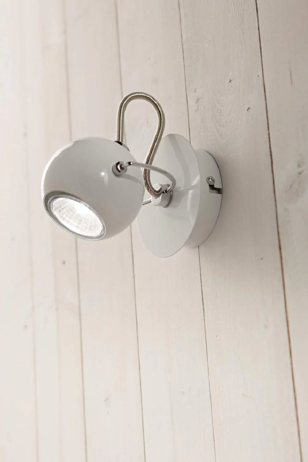   
                        Точковий світильник IDEAL LUX (Італія) 56292    
                         у стилі Хай-тек, Скандинавський.  
                        Тип джерела світла: світлодіодна лампа, змінна.                         Форма: Куля.                                                                          фото 2