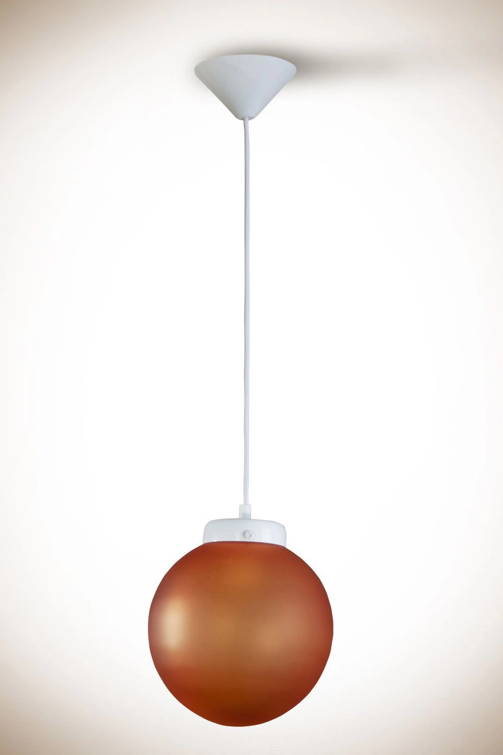   
                        
                        Люстра NB LIGHT (Україна) 56526    
                         У стилі Модерн.  
                        Тип джерела світла: світлодіодна лампа, змінна.                         Форма: Куля.                         Кольори плафонів і підвісок: Бежевий.                         Матеріал: Скло.                          фото 1