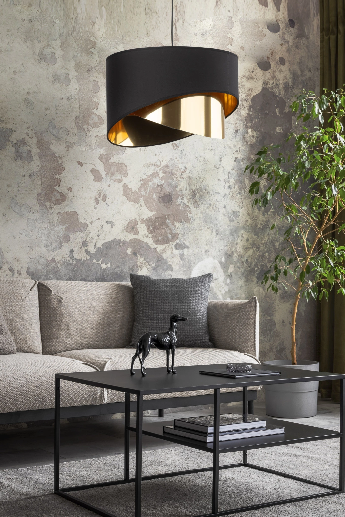   
                        
                        Люстра TK LIGHTING (Польща) 57153    
                         У стилі Лофт, Модерн.  
                        Тип джерела світла: світлодіодна лампа, змінна.                         Форма: Циліндр.                         Кольори плафонів і підвісок: Чорний, Золото.                         Матеріал: Тканина, Пластик.                          фото 7