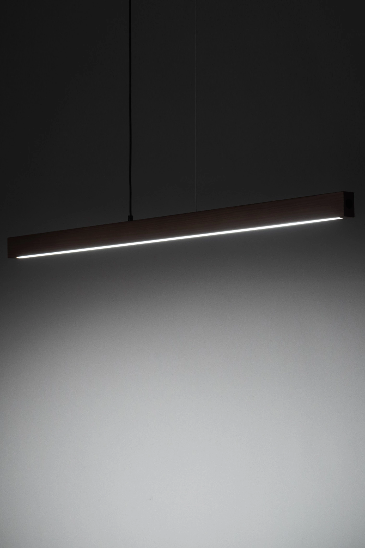   
                        
                        Люстра TK LIGHTING (Польща) 57282    
                         У стилі Скандинавський, Кантрі.  
                        Тип джерела світла: вбудований led-модуль, незмінний.                         Форма: Прямокутник.                         Кольори плафонів і підвісок: Коричневий.                         Матеріал: Дерево.                          фото 9