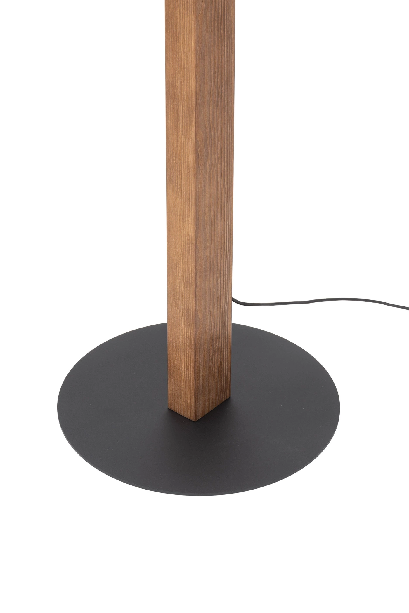   
                        
                        Торшер TK LIGHTING (Польша) 57284    
                         В стиле Скандинавский, Кантри.  
                        Тип источника света: встроенный led-модуль, несъемный.                                                 Цвета плафонов и подвесок: Коричневый.                         Материал: Дерево.                          фото 7