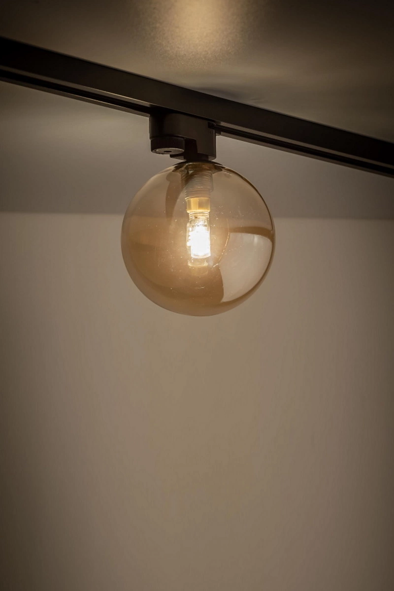   
                        
                        Трековий світильник TK LIGHTING (Польща) 57298    
                         У стилі Модерн.  
                        Тип джерела світла: світлодіодна лампа, змінна.                                                 Кольори плафонів і підвісок: Жовтий.                         Матеріал: Скло.                          фото 2