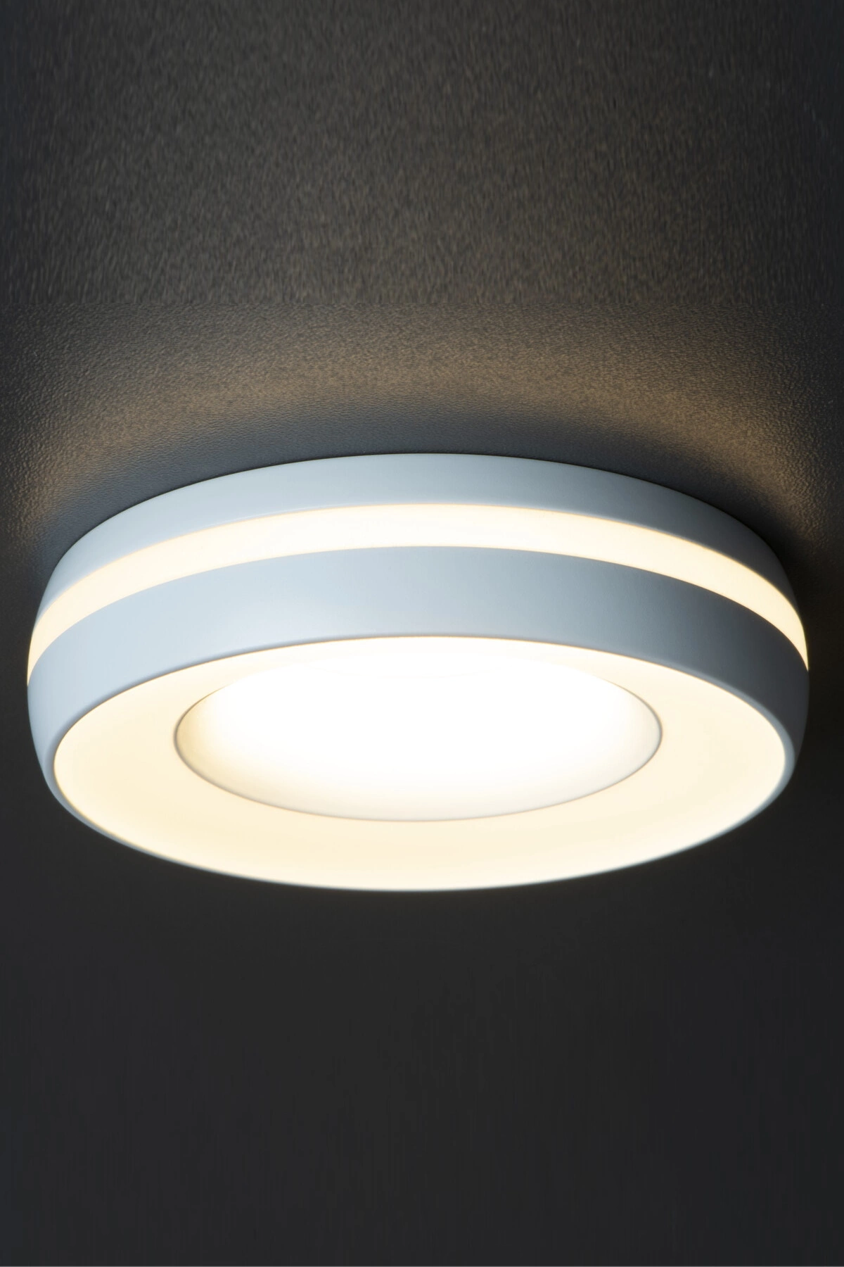   
                        
                        Точковий світильник KANLUX (Польща) 57499    
                         у стилі Модерн.  
                        Тип джерела світла: світлодіодна лампа, змінна.                         Форма: Коло.                         Кольори плафонів і підвісок: Білий.                         Матеріал: Алюмінієвий сплав.                          фото 2