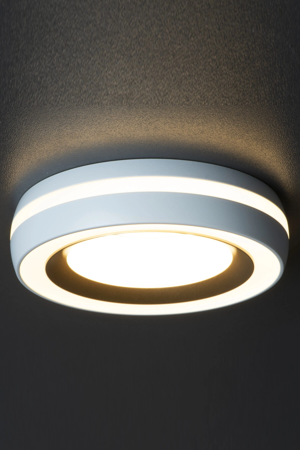   
                        
                        Точечный светильник KANLUX (Польша) 57503    
                         в стиле Модерн.  
                        Тип источника света: светодиодная лампа, сменная.                         Форма: Круг.                         Цвета плафонов и подвесок: Белый, Золото.                         Материал: Алюминиевый сплав.                          фото 2