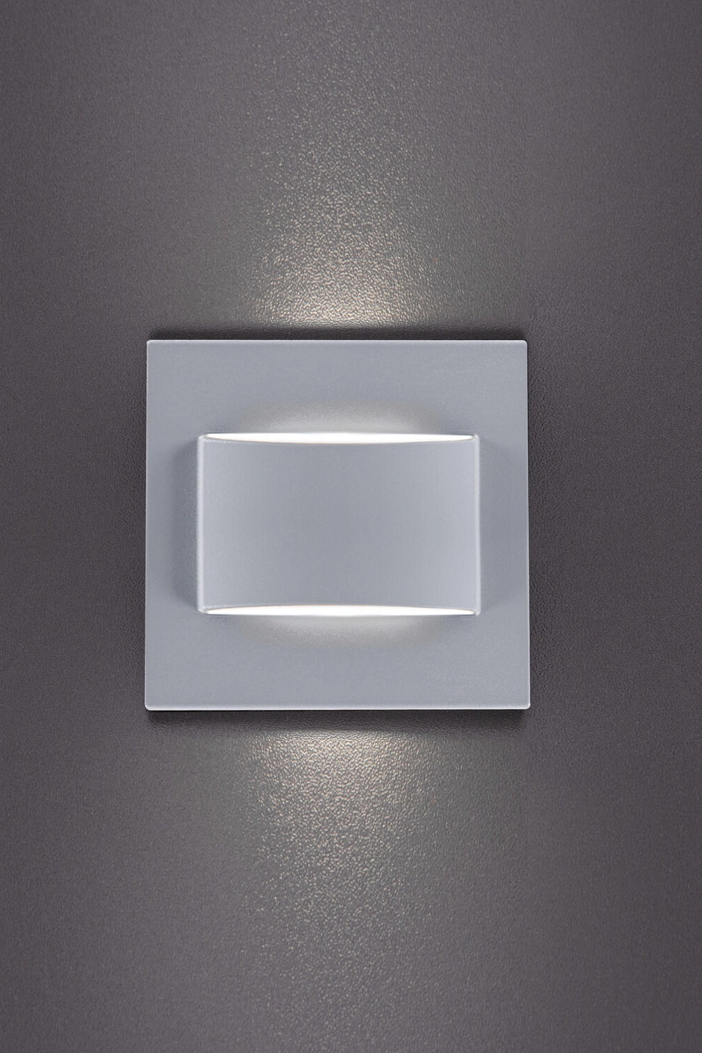   
                        
                        Декоративна підсвітка KANLUX (Польща) 57507    
                         у стилі Модерн.  
                        Тип джерела світла: вбудований led-модуль, незмінний.                         Форма: Квадрат.                         Кольори плафонів і підвісок: Білий.                         Матеріал: Пластик.                          фото 2