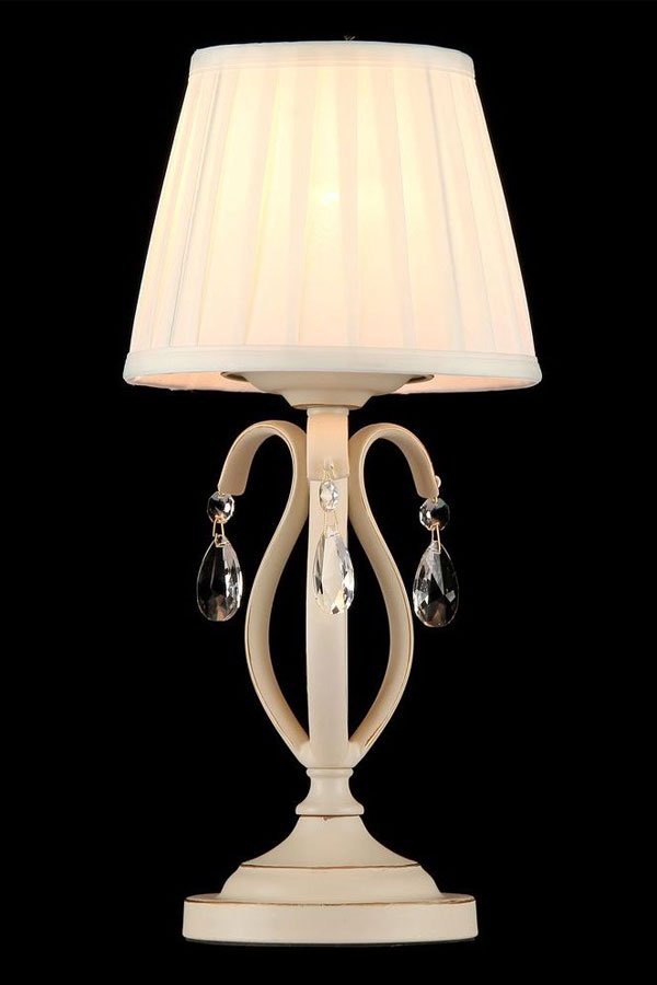   
                        Настільна лампа MAYTONI (Німеччина) 58578    
                         у стилі класика.  
                        Тип джерела світла: cвітлодіодні led, енергозберігаючі, розжарювання.                                                 Кольори плафонів і підвісок: білий, прозорий.                         Матеріал: тканина, кришталь.                          фото 1