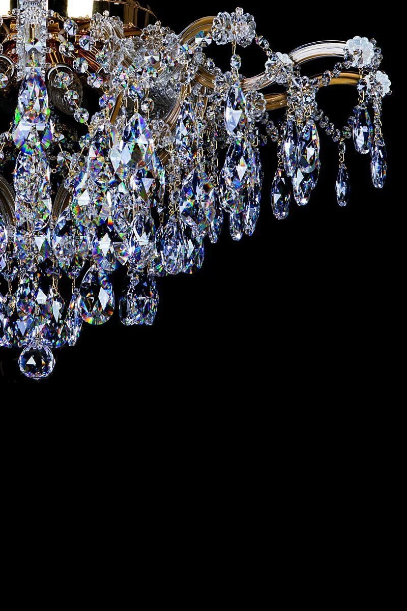   
                        
                        Кришталева люстра ARTGLASS (Чехія) 63681    
                         У стилі Арт-деко.  
                        Тип джерела світла: світлодіодна лампа, змінна.                         Форма: Коло.                         Кольори плафонів і підвісок: Прозорий.                         Матеріал: Кришталь.                          фото 2