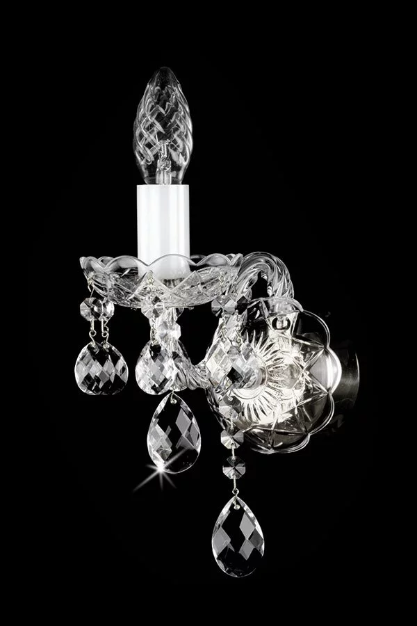   
                        
                        Хрустальное бра ARTGLASS (Чехия) 69054    
                         в стиле Классика.  
                        Тип источника света: светодиодная лампа, сменная.                                                 Цвета плафонов и подвесок: Прозрачный.                         Материал: Хрусталь.                          фото 1