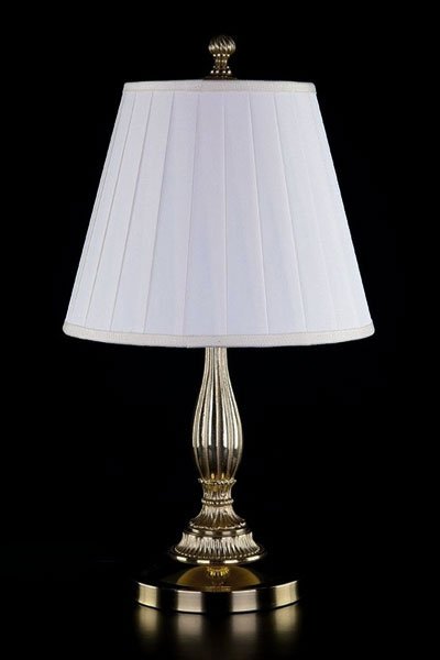   
                        Настільна лампа ARTGLASS (Чехія) 69187    
                         у стилі класика.  
                        Тип джерела світла: cвітлодіодні led, енергозберігаючі, розжарювання.                                                 Кольори плафонів і підвісок: білий.                         Матеріал: кришталь.                          фото 1