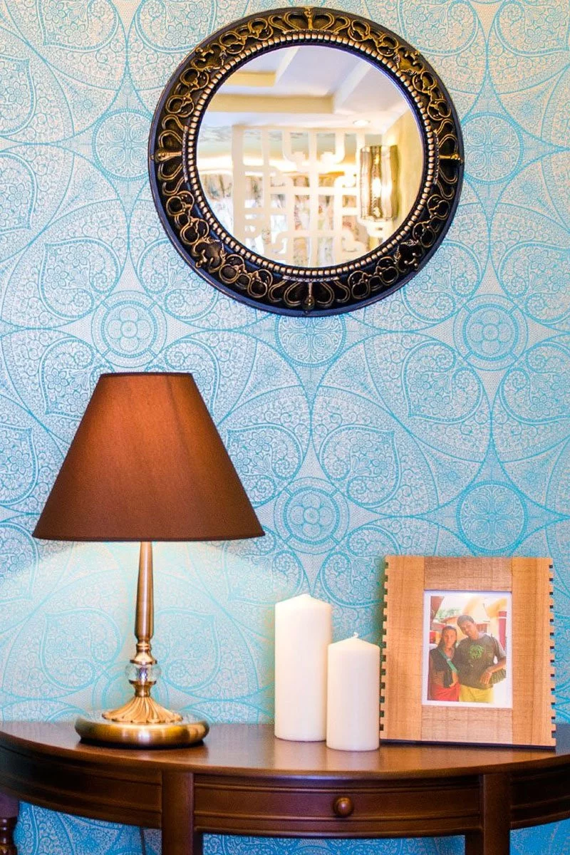   
                        
                        Настольная лампа VASMAR (Украина) 70681    
                         В стиле Классика.  
                        Тип источника света: светодиодная лампа, сменная.                                                 Цвета плафонов и подвесок: Коричневый.                         Материал: Ткань, Пластик.                          фото 5