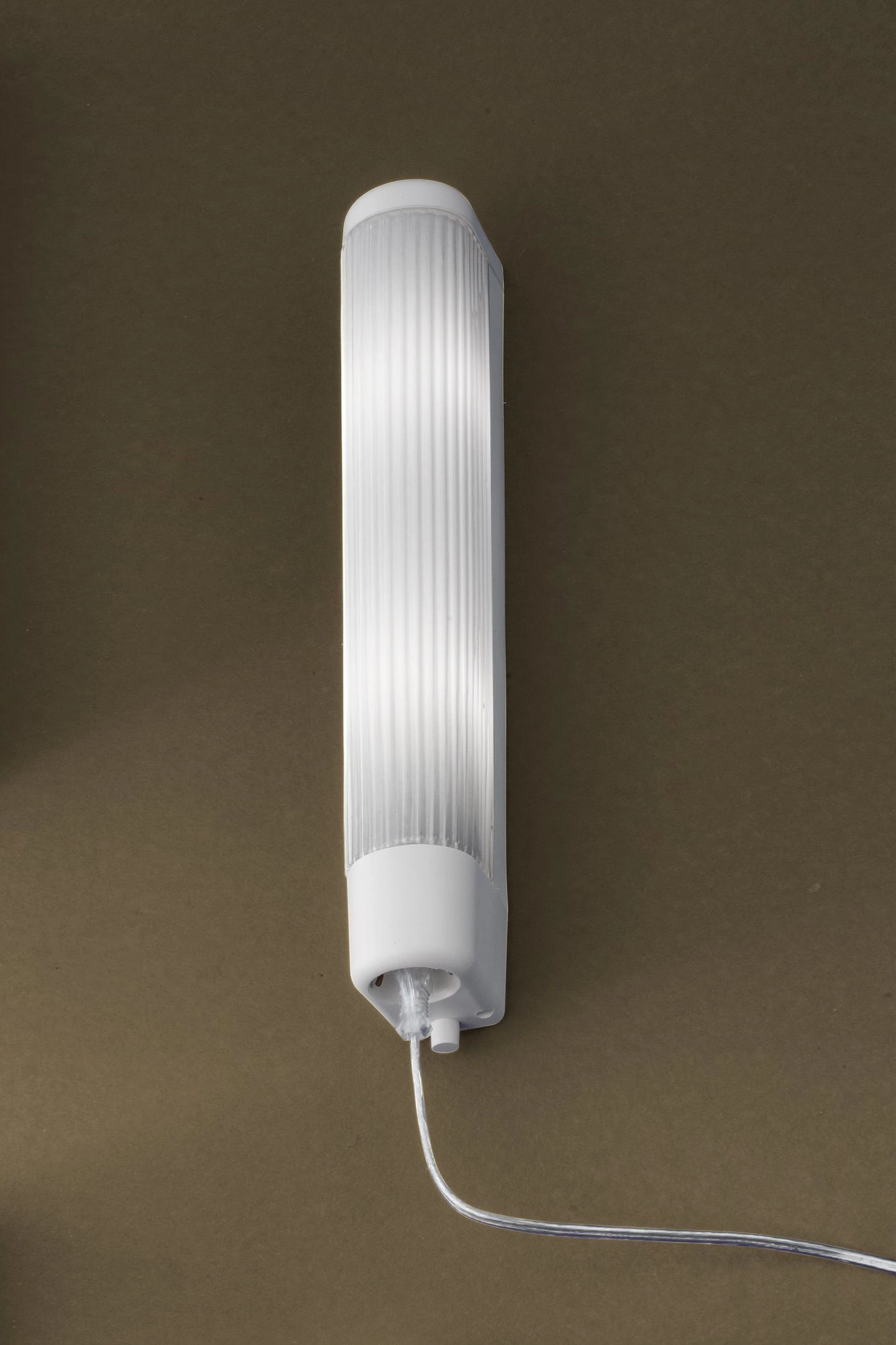   
                        
                        Декоративна підсвітка EGLO (Австрія) 84399    
                         у стилі Модерн.  
                        Тип джерела світла: світлодіодна лампа, змінна.                                                 Кольори плафонів і підвісок: Білий.                         Матеріал: Скло.                          фото 4