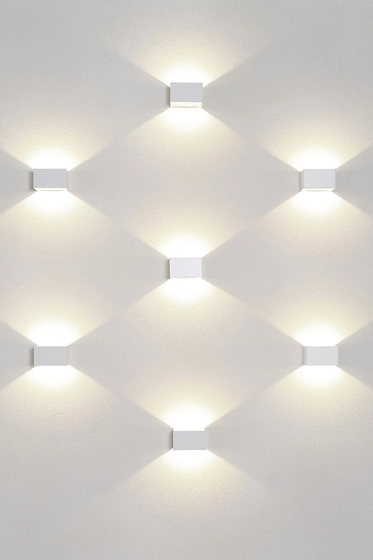   
                        
                        Декоративная подсветка NOWODVORSKI (Польша) 84935    
                         в стиле Модерн.  
                        Тип источника света: встроенный led-модуль, несъемный.                                                                                                  фото 2
