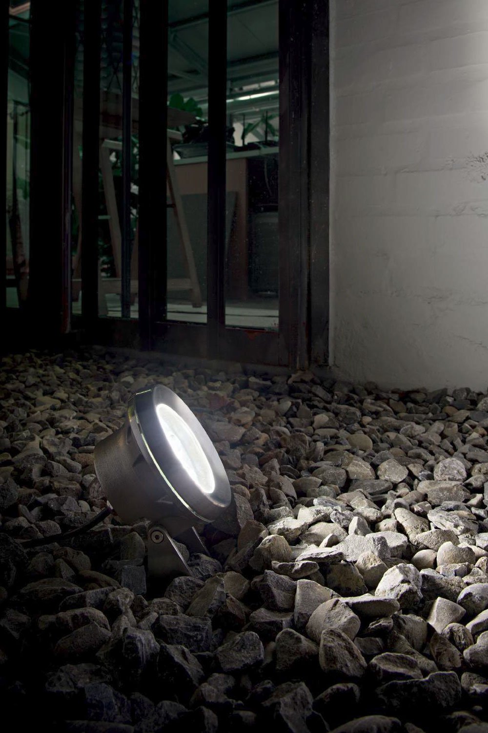   
                        Світильник вуличний IDEAL LUX (Італія) 88124    
                         у стилі хай-тек.  
                        Тип джерела світла: вбудовані світлодіоди led.                                                 Кольори плафонів і підвісок: прозорий.                         Матеріал: пластик.                          фото 2