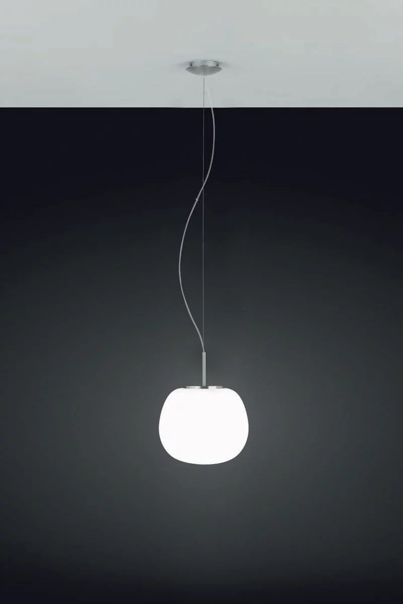   
                        Люстра EGLO (Австрія) 88550    
                         у стилі Модерн.  
                        Тип джерела світла: світлодіодна лампа, змінна.                         Форма: Куля.                         Кольори плафонів і підвісок: Білий.                         Матеріал: Скло.                          фото 1
