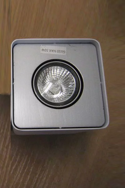   
                        Точковий світильник AZZARDO (Польща) 88935    
                         у стилі хай-тек.  
                        Тип джерела світла: cвітлодіодні led, галогенні.                         Форма: куб.                                                                          фото 2