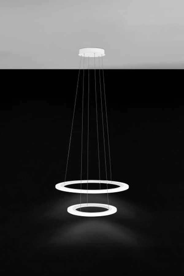   
                        Люстра EGLO (Австрія) 90285    
                         у стилі хай-тек, модерн.  
                        Тип джерела світла: вбудовані світлодіоди led.                         Форма: коло.                         Кольори плафонів і підвісок: білий.                         Матеріал: акрил, алюміній.                          фото 2
