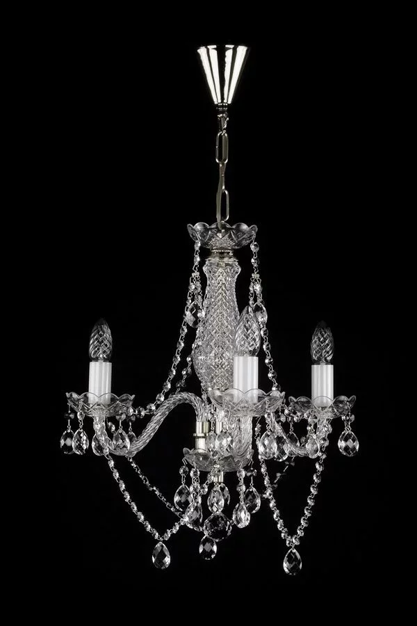   
                        
                        Кришталева люстра ARTGLASS (Чехія) 92964    
                         У стилі Класика.  
                        Тип джерела світла: світлодіодна лампа, змінна.                         Форма: Коло.                         Кольори плафонів і підвісок: Прозорий.                         Матеріал: Кришталь.                          фото 1