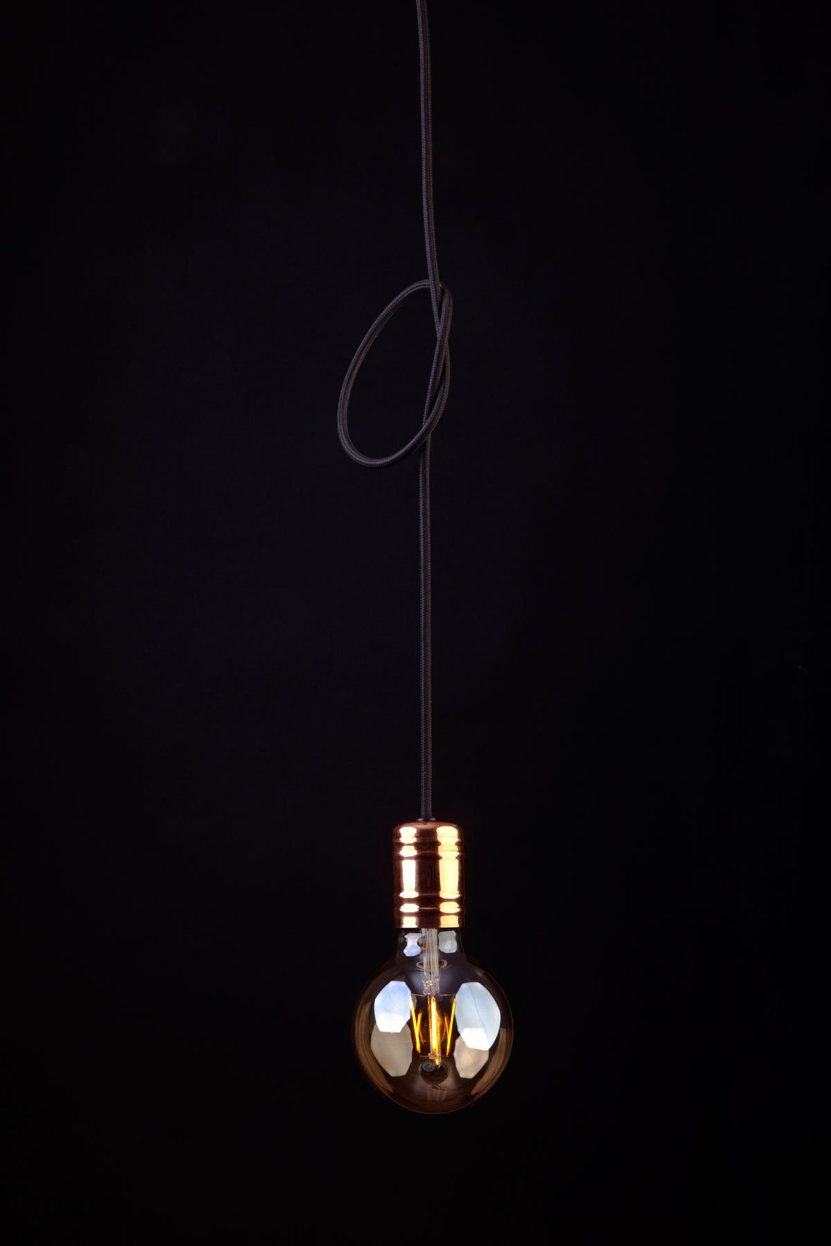   
                        Люстра NOWODVORSKI (Польща) 93076    
                         у стилі лофт.  
                        Тип джерела світла: cвітлодіодні led, енергозберігаючі, розжарювання.                         Форма: коло.                                                                          фото 1