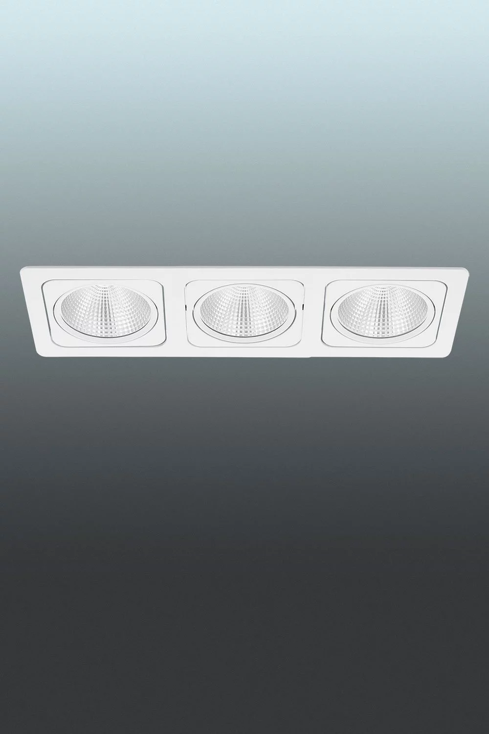   
                        
                        Точечный светильник EGLO (Австрия) 93636    
                         в стиле Хай-тек.  
                        Тип источника света: встроенный led-модуль, несъемный.                         Форма: Прямоугольник.                                                                          фото 1