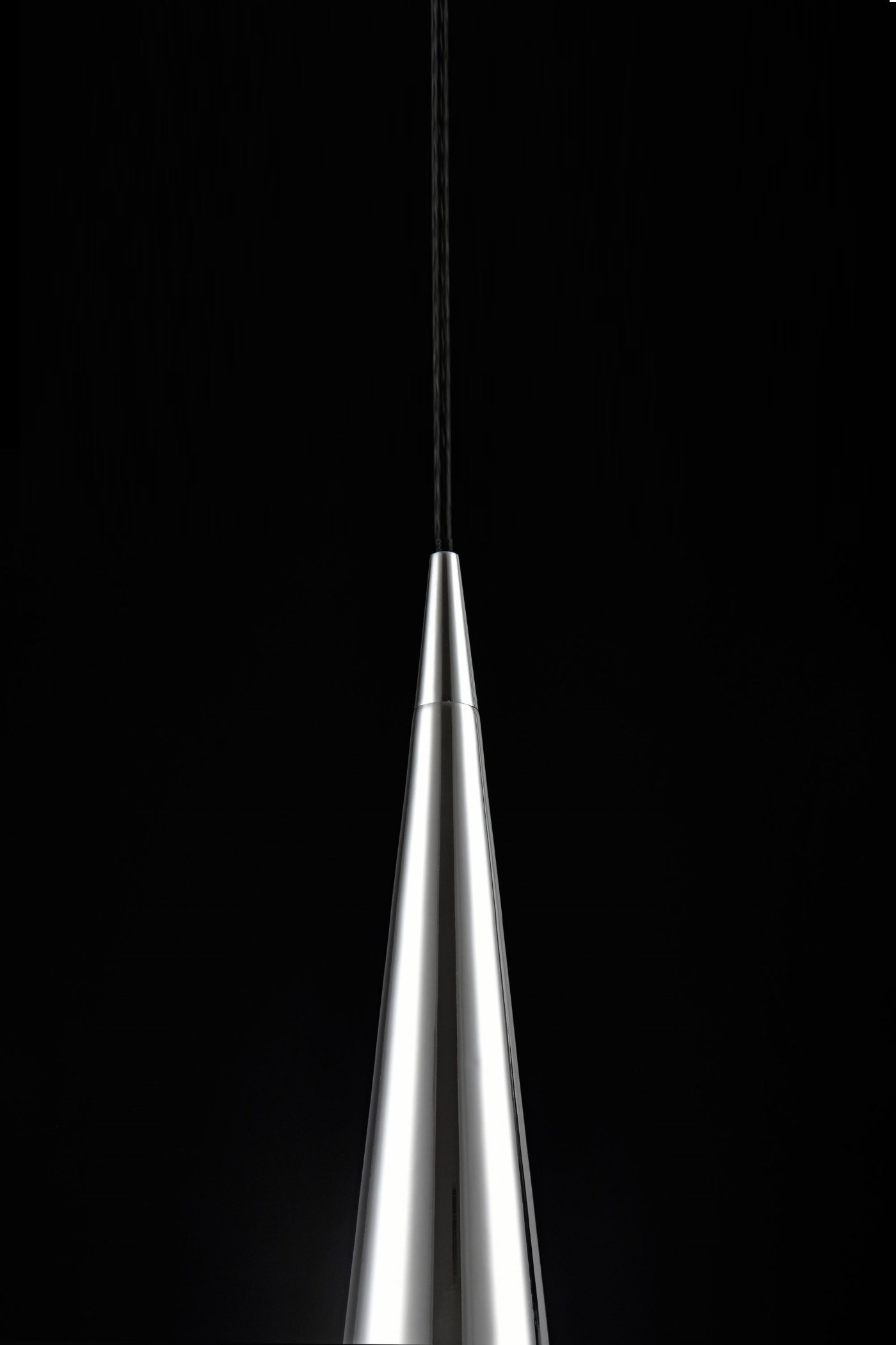   
                        Люстра MAYTONI (Німеччина) 93679    
                         у стилі хай-тек.  
                        Тип джерела світла: cвітлодіодні led, галогенні.                         Форма: коло.                         Кольори плафонів і підвісок: сірий.                         Матеріал: метал.                          фото 4