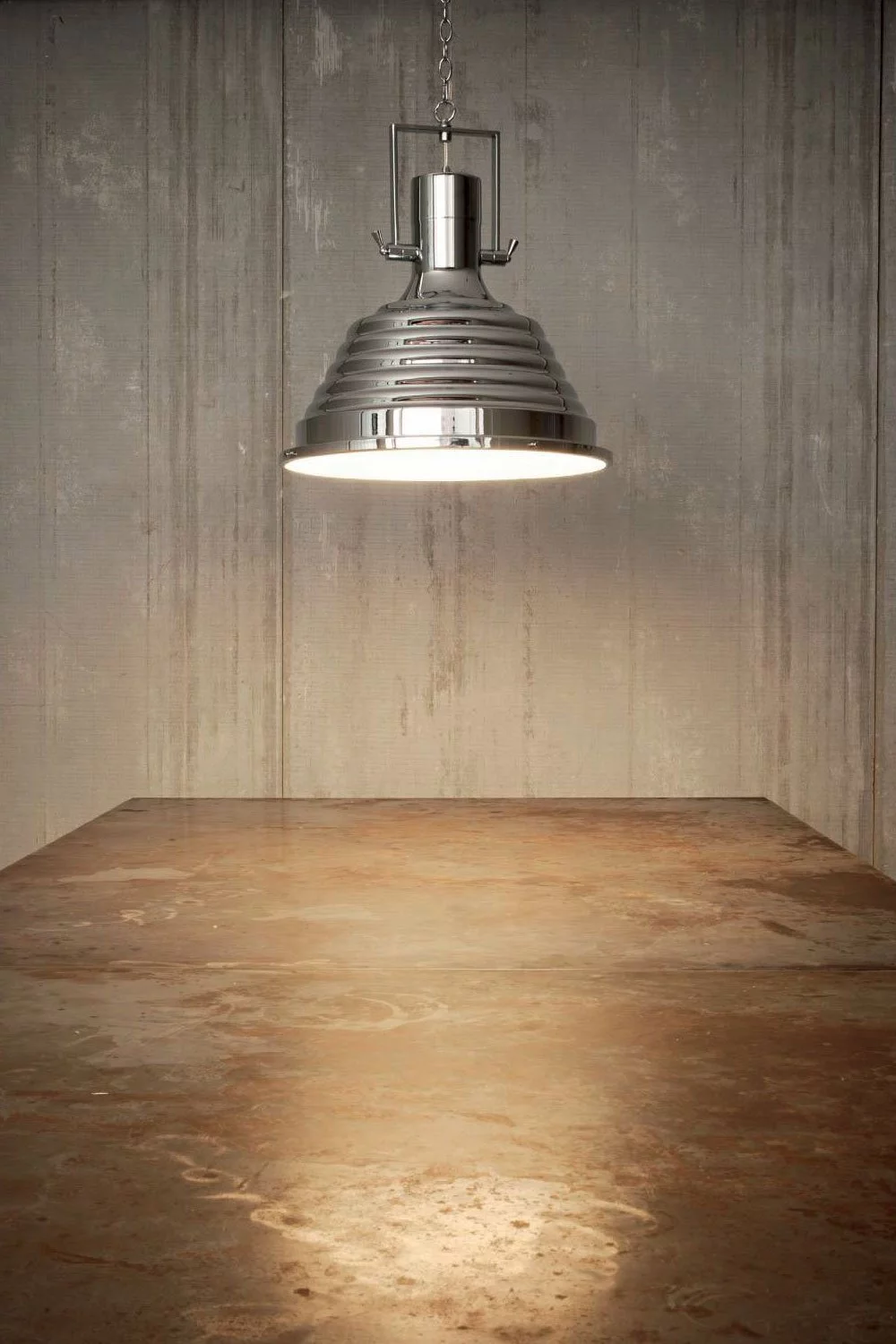   
                        Люстра IDEAL LUX (Італія) 93826    
                         у стилі лофт.  
                        Тип джерела світла: cвітлодіодні led, енергозберігаючі, розжарювання.                         Форма: коло.                         Кольори плафонів і підвісок: сірий, білий.                         Матеріал: метал, скло.                          фото 2