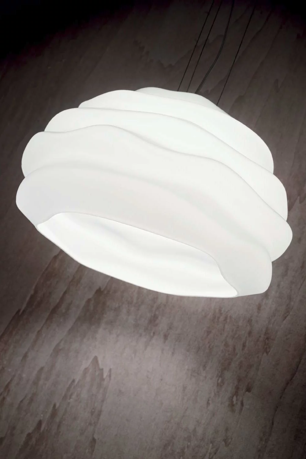 Люстра IDEAL LUX (Італія) 93848    
                         У стилі Модерн, Скандинавський.  
                        Тип джерела світла: світлодіодна лампа, змінна.                         Форма: Коло.                         Кольори плафонів і підвісок: Білий.                         Матеріал: Скло.                          фото 2