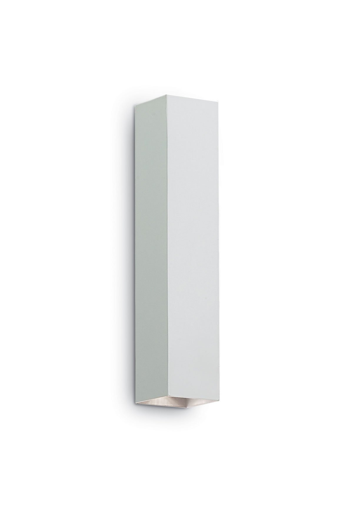   
                        Декоративна підсвітка IDEAL LUX (Італія) 93997    
                         у стилі скандинавський.  
                        Тип джерела світла: cвітлодіодні led, галогенні.                                                 Кольори плафонів і підвісок: білий.                         Матеріал: метал.                          фото 1