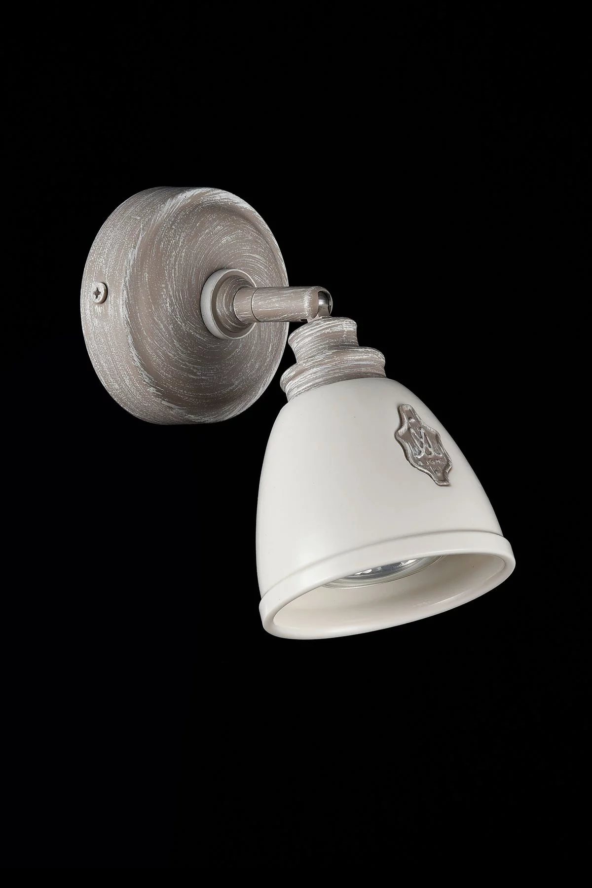   
                        
                        Бра MAYTONI (Германия) 96923    
                         в стиле Прованс.  
                        Тип источника света: светодиодная лампа, сменная.                                                 Цвета плафонов и подвесок: Белый.                         Материал: Керамика.                          фото 2