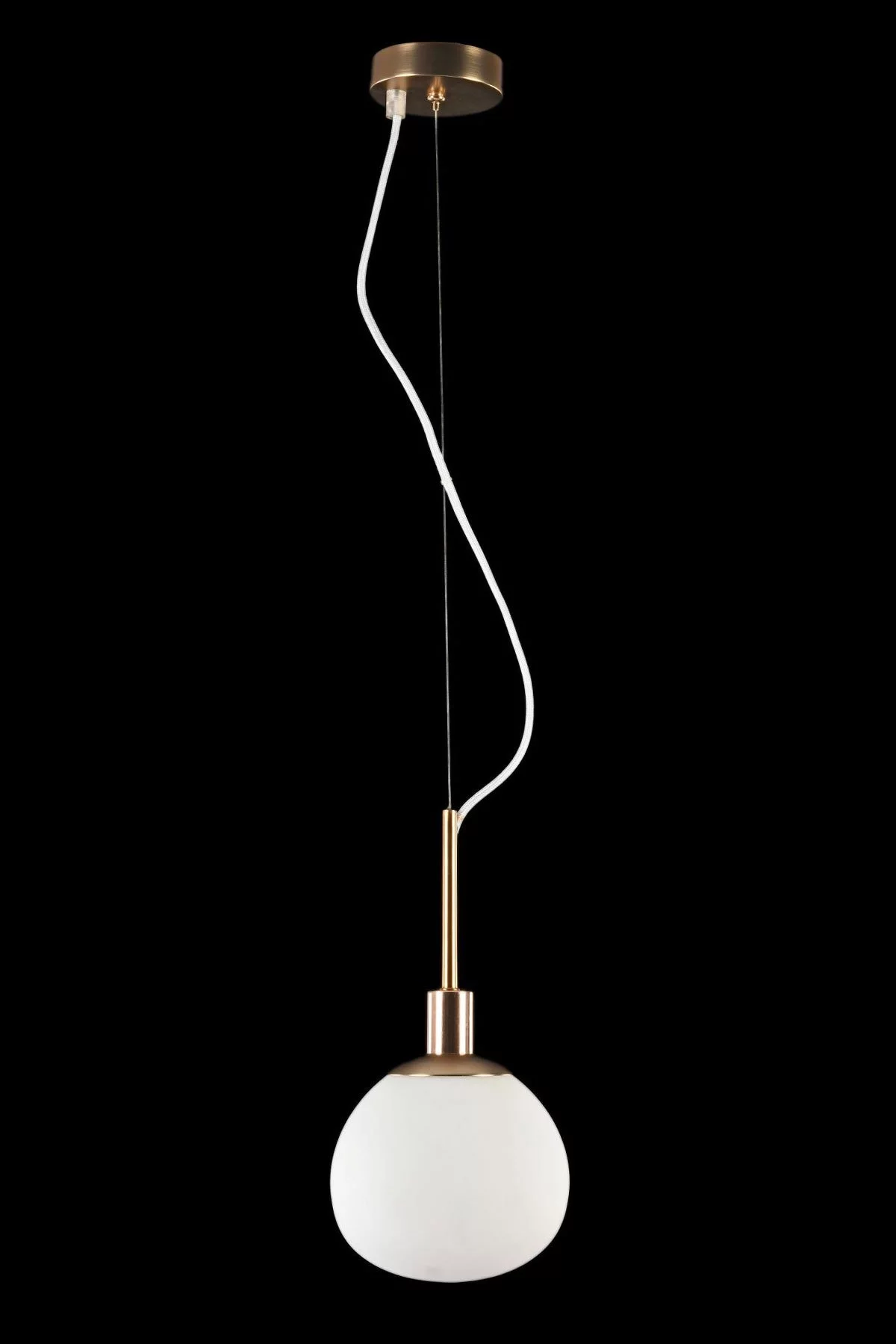   
                        Люстра MAYTONI (Німеччина) 99193    
                         у стилі скандинавський.  
                        Тип джерела світла: cвітлодіодні led, енергозберігаючі, розжарювання.                         Форма: куля.                         Кольори плафонів і підвісок: білий.                         Матеріал: скло.                          фото 1